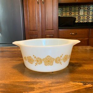 Vintage Pyrex Butterfly Gold- 474-B - 1 1/2 Qt. -Casserole Dish (Gold on White)